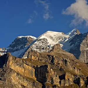 Summit of Jungfrau Mountain, rear, and Silberhorn Mountain, seen from Muerren, Murren, Bernese Oberland, Canton of Bern, Switzerland
