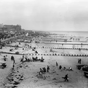 Sunny Bognor 1929 Print - Crowds on the Promenade