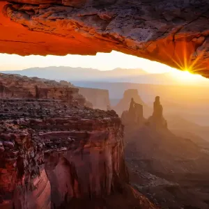 Mesa Arch Sunrise Print: Iconic Utah Landscape Mesa Arch Sunrise Print: Iconic Utah Landscape
