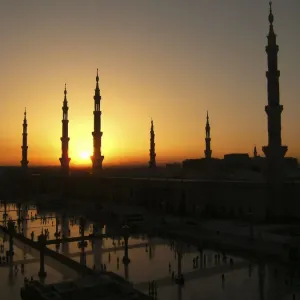 Sunrise at Nabawi Mosque Sunrise at Nabawi Mosque