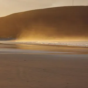 sunset: CB2, dusk: CB2, mist: CB2, fog: CB2, sky: CB2, tide: CB2, landscape: CB2, waves: CB1 sunset: CB2, dusk: CB2, mist: CB2, fog: CB2, sky: CB2, tide: CB2, landscape: CB2, waves: CB1