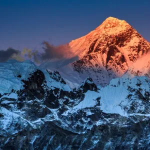 Sunset Over Mount Everest, Sagarmatha NP, Nepal