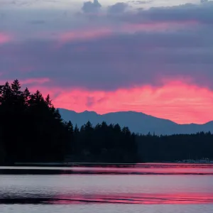 Sunset, Port Orchard Narrows, Olympic Mountains, Puget Sound, Washington State, USA