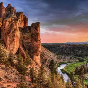 Sunset at Smith Rock State Park in Oregon