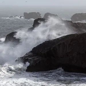 Surf at Cape Dyrholaey, Iceland Surf at Cape Dyrholaey, Iceland