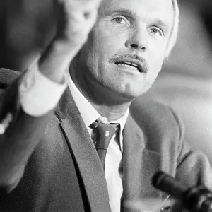 Images Dated 1986 August: 25 Aug 1986