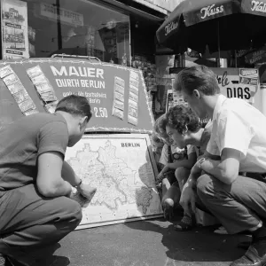 Tourists Study Map of Walled Berlin Tourists Study Map of Walled Berlin