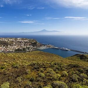 Town of San Sebastian, Mount Teide or Pico del Teide at back, San Sebastian de la Gomera, La Gomera, Canary Islands, Spain