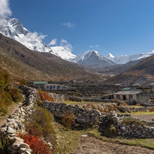 Trekking trail at Dingboche village, Everest region