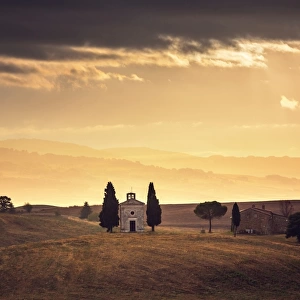 Tuscan landscape with the Capella di Vitaleta