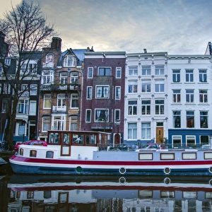 An Urban Houseboat in Amsterdam