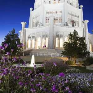 USA, Illinois, Wilmette, buddhist temple at night USA, Illinois, Wilmette, buddhist temple at night