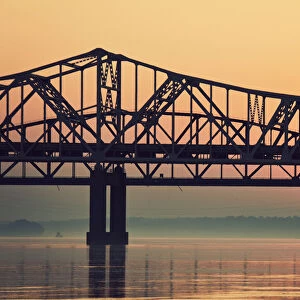 USA, Kentucky, Louisville, Sunrise by Ohio River