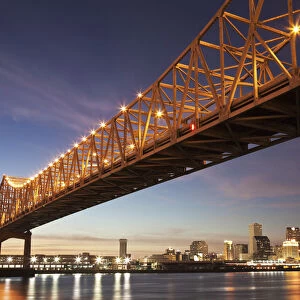 USA, Louisiana, New Orleans, Toll bridge over Mississippi River
