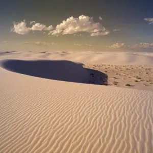 USA, New Mexico, White Sands National Monument, sand dunes USA, New Mexico, White Sands National Monument, sand dunes