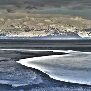 Vatnajökull Glacier Print with Skeiðarársandur Outwash Plain Vatnajökull Glacier Print with Skeiðarársandur Outwash Plain