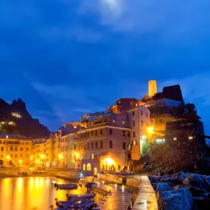 Vernazza Moonrise Vernazza Moonrise