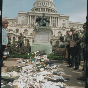 Images Dated 1971 April: 23 Apr 1971