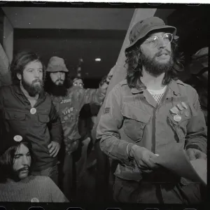 Images Dated 1971 December: 27 Dec 1971