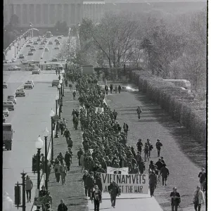 Images Dated 1971 April: 19 Apr 1971