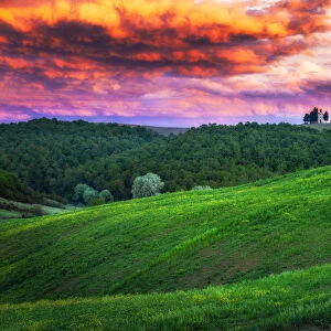 A view of the beautiful hills of the Val D Orcia, Tuscany