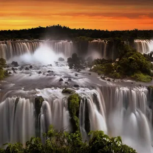 Magical Waterfalls Collection: Iguazu Falls