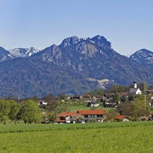 View of the village, Litzldorf, Bad Feilnbach, Heuberg mountain at the back, Upper Bavaria, Bavaria, Germany
