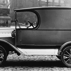 Van Vintage Black and White Print Van Vintage Black and White Print