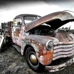 Vintage Rusty Pickup Truck Print
