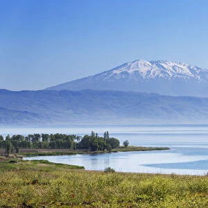 The Volcano Mount Suphan or Suphan Dagi, northern shore of Lake Van or Van Golu, Bitlis Province, Eastern Anatolia Region, Anatolia, Turkey