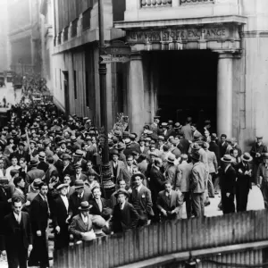 Wall Street Crash Print: The Crowds on Wall Street Wall Street Crash Print: The Crowds on Wall Street