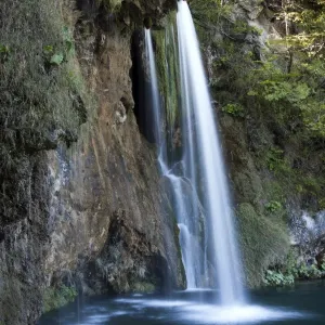 Waterfall, Plitvicka Jezera National Park Waterfall, Plitvicka Jezera National Park