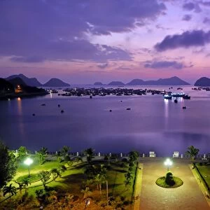 Waterfront promenade of Cat Ba, Halong Bay, Vietnam, Southeast Asia
