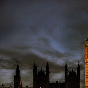 Westminster By Night Bus