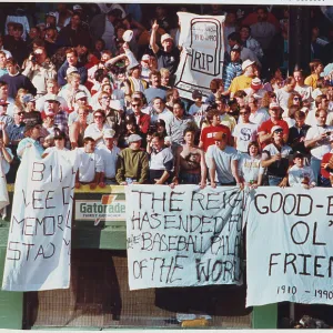 Images Dated 1990 September: 30 Sep 1990