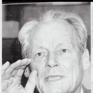 Images Dated 1983 November: 25 Nov 1983