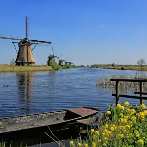 Windmills of Kinderdijk, Netherlands Windmills of Kinderdijk, Netherlands