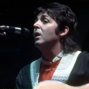Wings Performing In Los Angeles