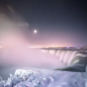 Winter Wonderland at Niagara Falls Winter Wonderland at Niagara Falls