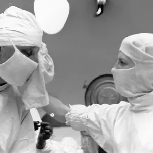 Wiping Surgeon Wiping Surgeon