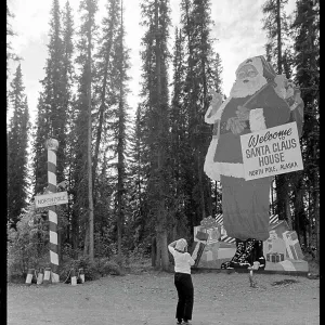 Images Dated 1977 July: 12 Jul 1977