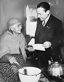 Giving Prints: 109-Year-Old Woman Receives Pension Check