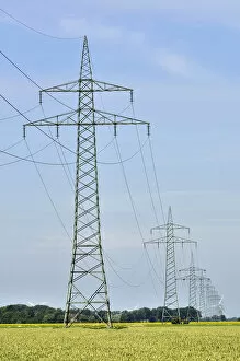 Images Dated 28th June 2011: 110 kV high-voltage electricity line in the Gotteskoog polder near Niebuell