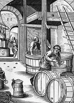 Images Dated 8th February 2011: 16th Century Brewing
