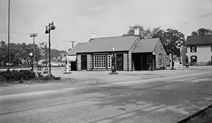 Huty25546 Prints: 1920s Gas Station