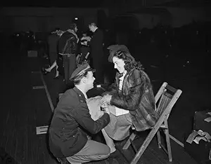 Reunion Prints: 1940'S Romance