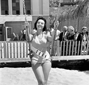Lac0132 Prints: 1958 Miss Universe Contestants