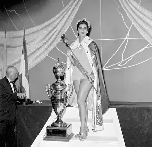 Lac0132 Prints: 1958 Miss Universe Contestants