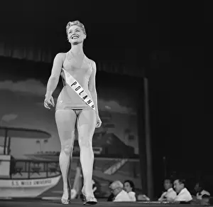 Lac0132 Prints: 1958 Miss Universe Contestants