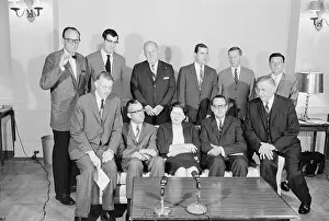 1964 Pulitzer Prize Winners in Journalism Posing